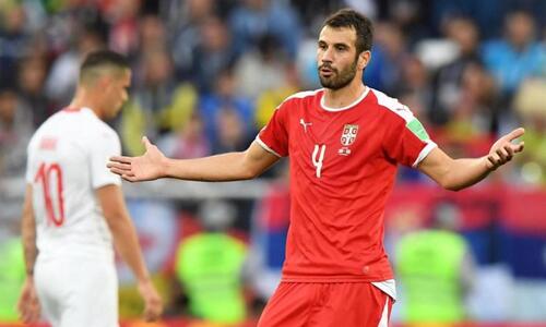 Κορονοϊό ο Μιλιβόγεβιτς, χάνει τον τελικό των πλέι οφ με Σκωτία thumb