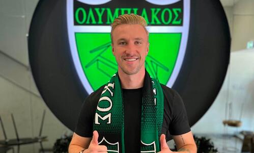 Πόζαρε με τα μαυροπράσινα! (pics) thumb
