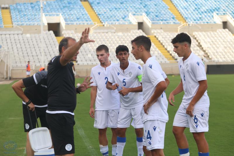 Προετοιμασία Εθνικής Παίδων Κ-17 / Η κλήση του Μιχαήλ thumb
