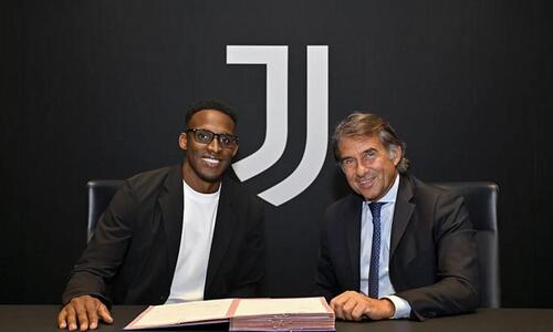 Γιουβέντους: Ανακοίνωσε Λουκουμί thumb