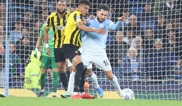LIVE: Μάντσεστερ Σίτι - ΑΕΚ 3-1 image