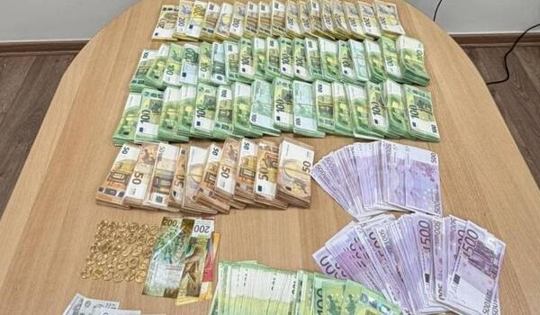 ΕΛ.ΑΣ: «Συνελήφθησαν 6 άτομα, κατασχέθηκαν 931.463 ευρώ» image