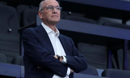 «Μέσα» ακόμα έξι διαιτητές -που έπαιζαν ντέρμπι αιωνίων- και δύο παράγοντες στο ένταλμα σύλληψης Λιόλιου! thumb