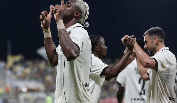ΑΕΚ - Μπεϊτάρ 0-1: «Πλήρωσε» την κόκκινη με μία «οβίδα», γνωρίζοντας την ήττα image