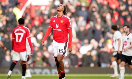 Premier League: Οδυνηρή ήττα για Γιουνάιτεντ - δεν επιβιώνει ο Κάρικ thumb