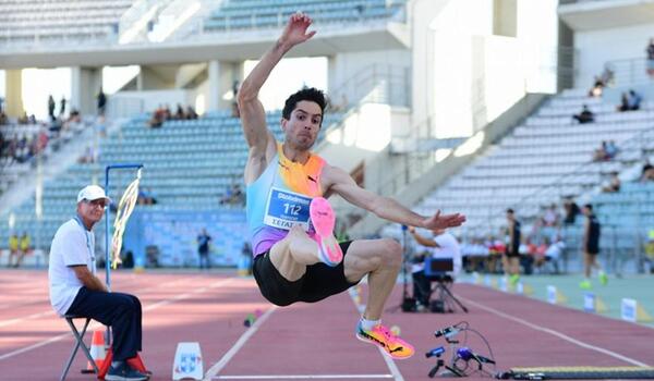 Mέγας Τεντόγλου, πέταξε ξανά στα 8,66 και αυτήν τη φορά ισοφάρισε το πανελλήνιο ρεκόρ του Λούη Τσάτουμα! image