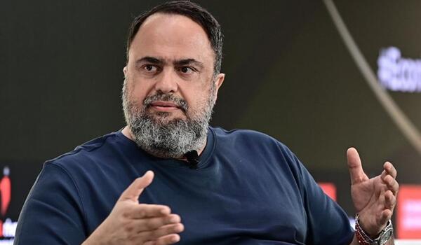 Βολές του Άλαν Σίρερ κατά Μαρινάκη: «Έκανε τεράστιο λάθος με Ολυμπιακό και Νότιγχαμ» image