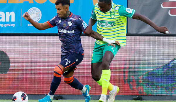 LIVE: ΑΕΚ - ΑΠΟΕΛ 1-0 image