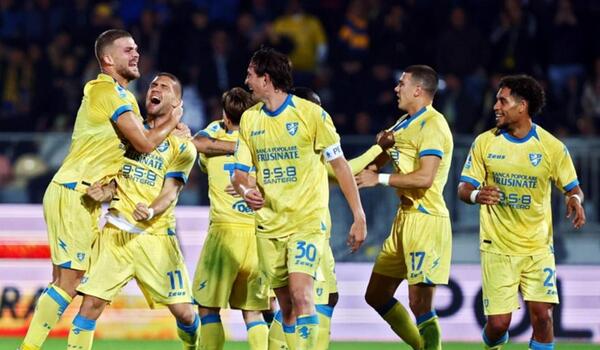 Serie A: Έπιασε εξάδα με πεντάρα η εκπληκτική Φροζινόνε image