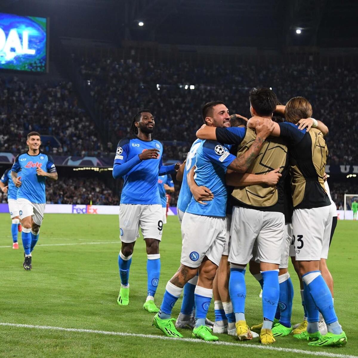 Champions League: Διασυρμός της Λίβερπουλ...χατ-τρικ ο Λεβαντόφσκι  thumb