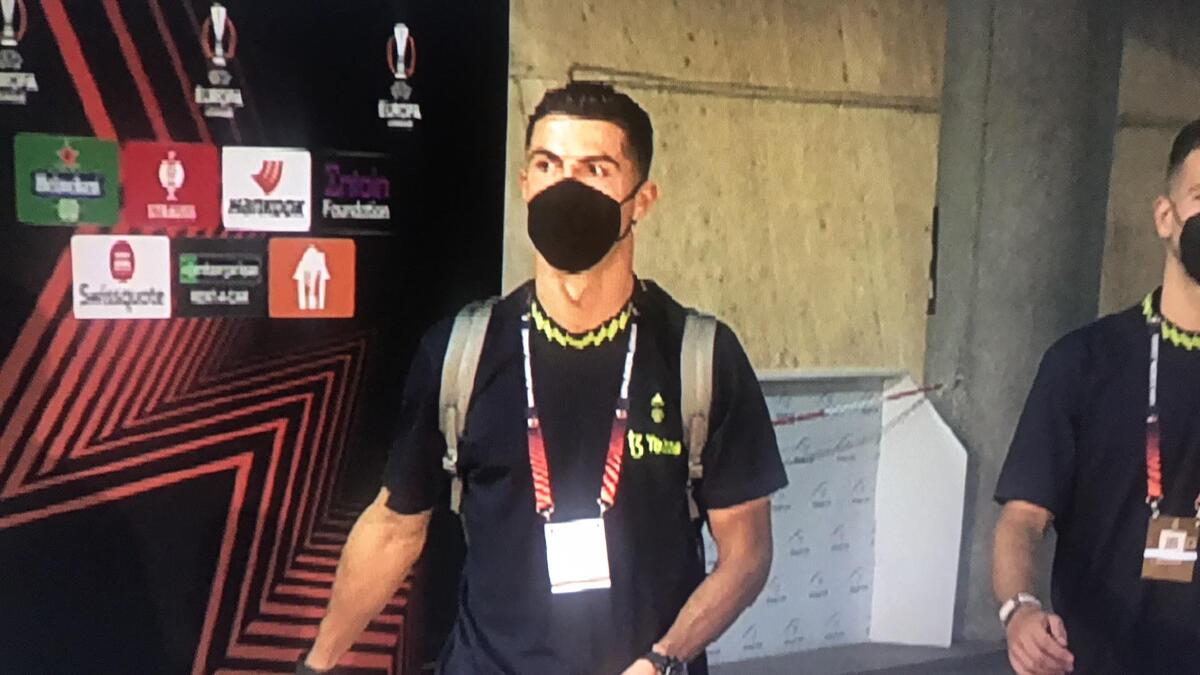 Αποκλειστικές φωτογραφίες: Η άφιξη της Γιουνάιτεντ στο ΓΣΠ!  thumb