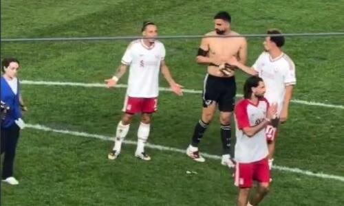 Λίβερπουλ: Μεγάλη ένταση με Τσιμίκα, εκνευρίστηκε και πέταξε το περιβραχιόνιο του αρχηγού thumb