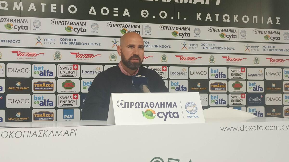 Χαραλάμπους: «Το μυαλό μας είναι στον Ολυμπιακό» (Σχόλιο για Τζάλμα και Τσιμπόλα) thumb
