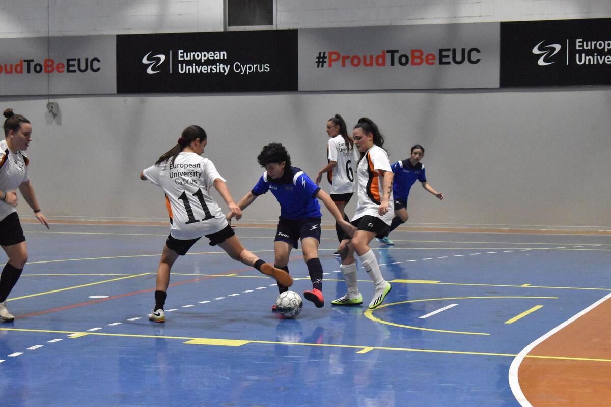 Futsal Γυναικών: Ματσάρα, ανατροπή και προβάδισμα στο Παν. Κύπρου thumb