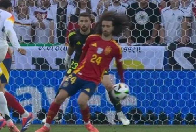 Ανατροπή με… καθυστέρηση από την UEFA: «Πέναλτι του Κουκουρέγια»! thumb