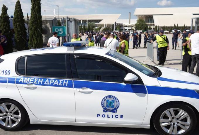 Συνελήφθη άτομο με μαχαίρι έξω από την OPAP Arena thumb