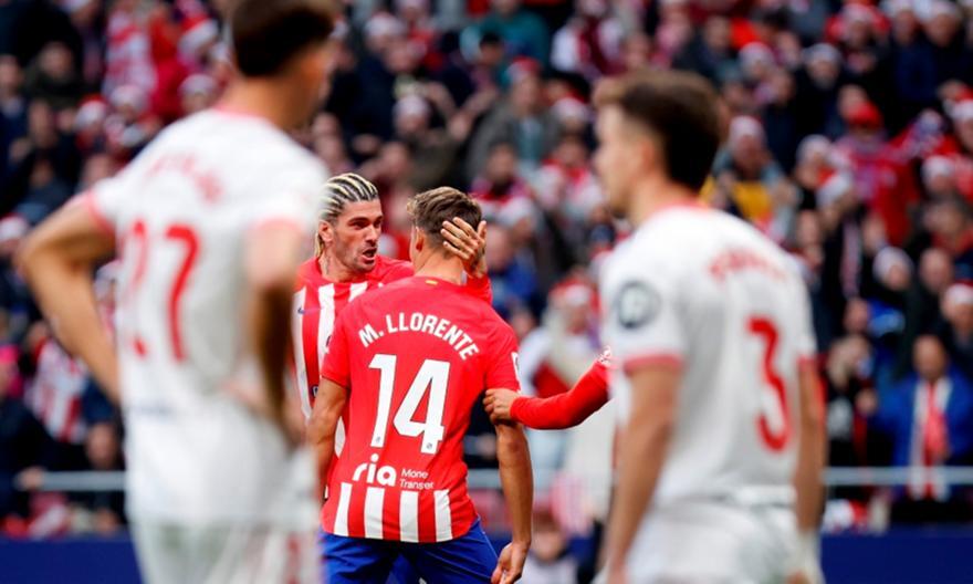 La Liga: Ζορίστηκε αλλά αποχαιρέτησε το 2023 με νίκη η Ατλέτικο των δέκα παικτών thumb