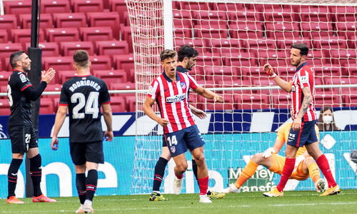 La Liga: Διέλυσε την Εϊμπάρ η Ατλέτικο thumb