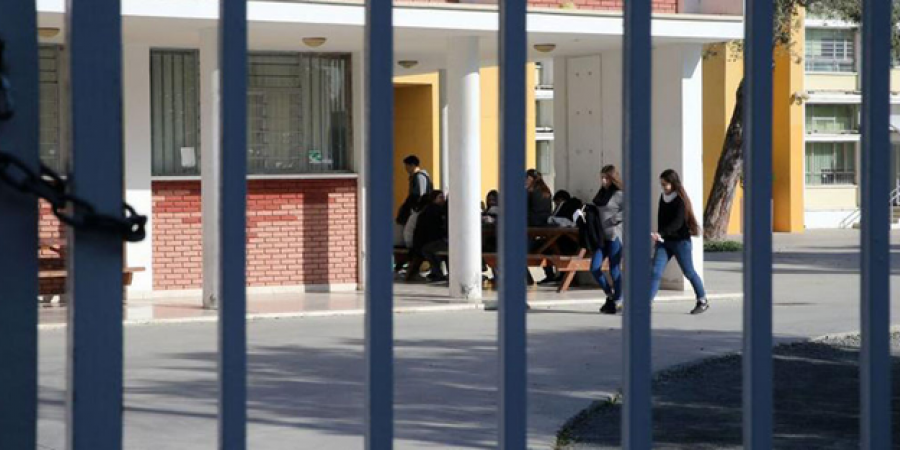 Απίστευτο και όμως κυπριακό: Μαθητές ακόμα δεν πήγαν σχολείο λόγω… έλλειψης συνοδών! thumb