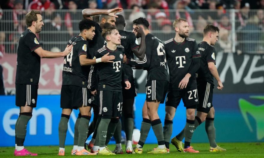 Bundesliga - 13η αγωνιστική: Δοκιμασία για την Μπάγερν στη Στουτγκάρδη thumb