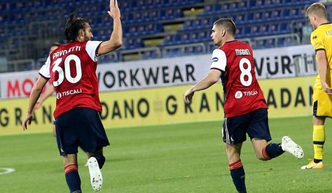 Η Κάλιαρι έχανε μέχρι το 91', αλλά έριξε στη Serie B την Πάρμα thumb