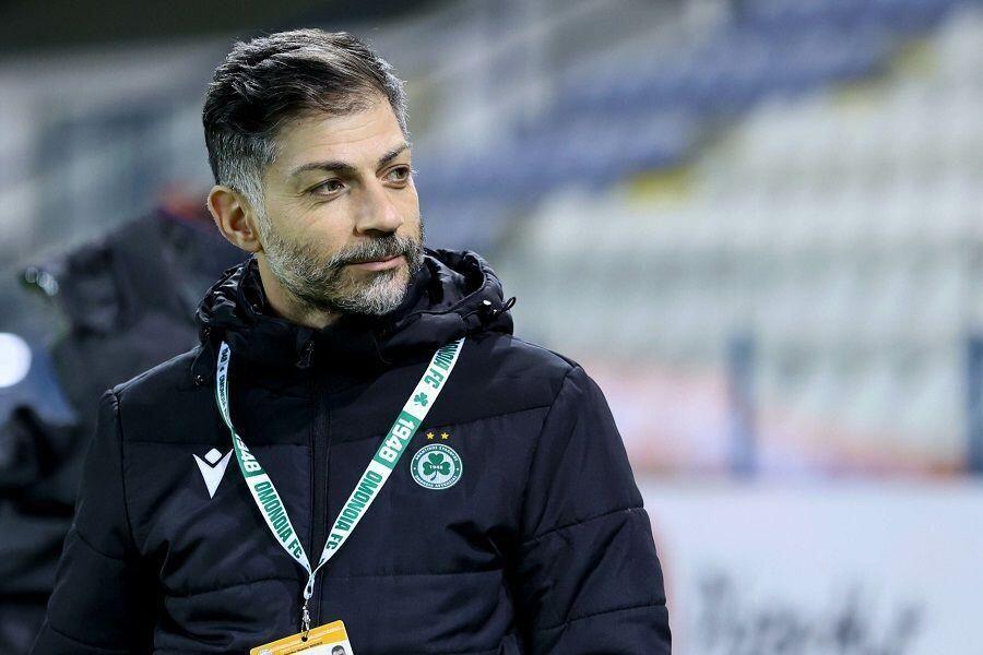 «Άστοχα τα παράπονα της Καρμιώτισσας, έπρεπε να πάρει κόκκινη» thumb