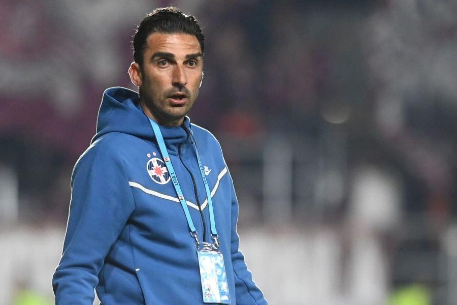 Άλλαξε για λίγο... ρόλους ο Ηλίας Χαραλάμπους (ΦΩΤΟ) thumb