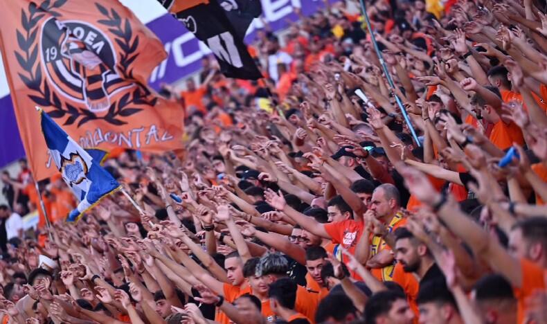 Ήδη sold out η Νότια για τη ρεβάνς - Έκλεισαν θέση 13 χιλιάδες! thumb