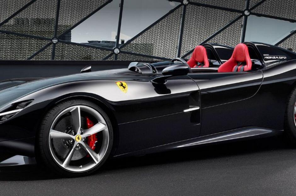 Ρονάλντο: Το νέο supercar έγινε αφορμή πολέμου στα αποδυτήρια της Γιουβέντους thumb