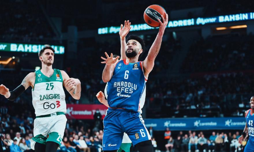 Euroleague: Πάτησε γκάζι στο τέλος η Αναντολού Εφές thumb