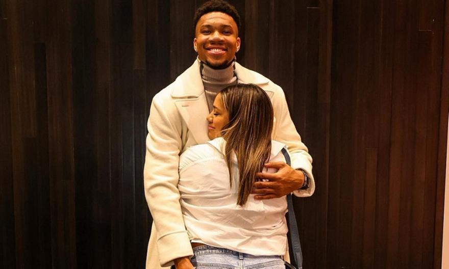 «Δική μου»: Η τρυφερή φωτογραφία του Γιάννη Αντετοκούνμπο με τη Μαράια thumb