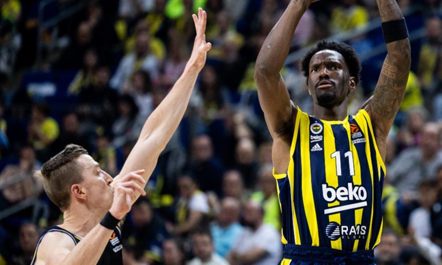 Euroleague: Παρέμεινε 6η η Φενέρ στη βραδιά ρεκόρ του Χέις-Ντέιβις thumb