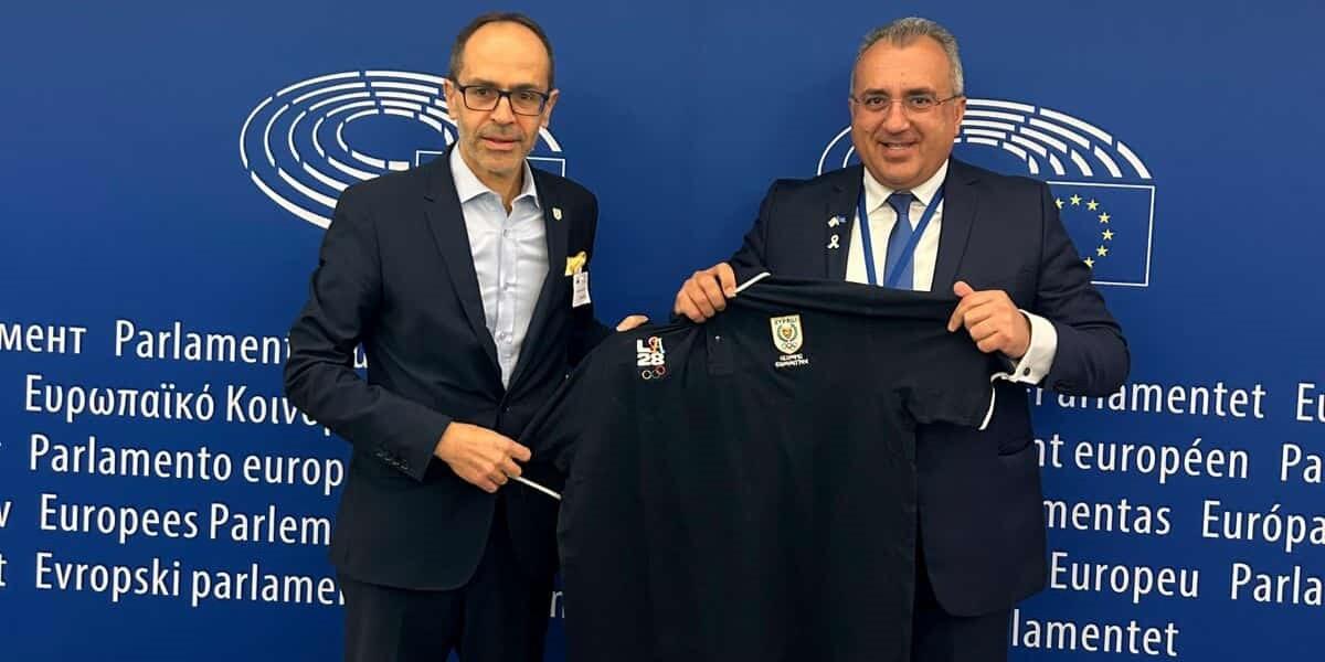 Σειρά συναντήσεων του Προέδρου της ΚOE με Ευρωβουλευτές στις Βρυξέλλες thumb