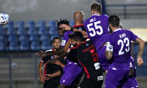 Της έκανε χουνέρι με Χολτ και την (προσ)πέρασε! thumb