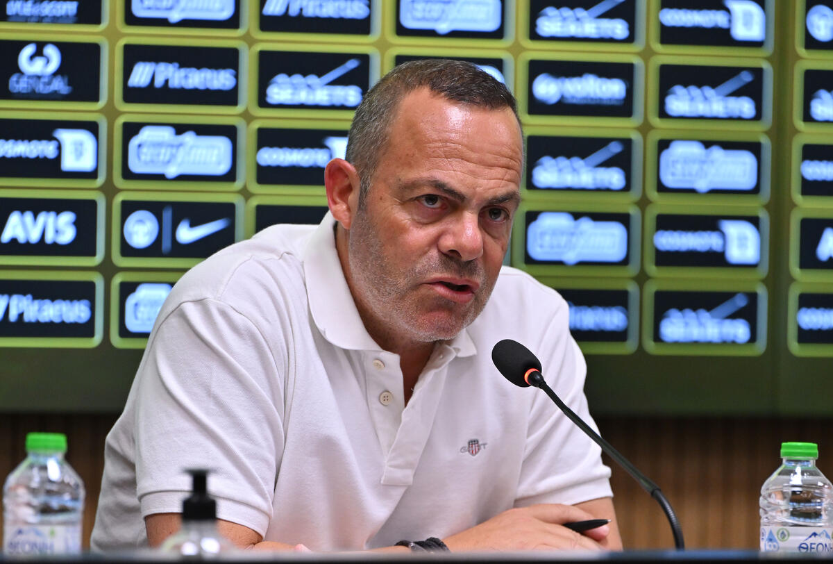 «Η μεταγραφή Καλούλου δίνει περισσότερο ανταγωνισμό - πάμε για άλλη μία μεταγραφή» thumb