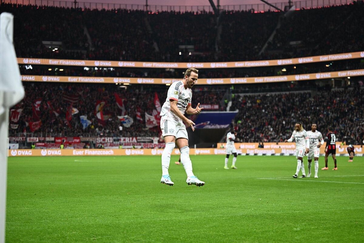 Bundesliga: Η «απόλυτη» Μπάγερν «άλωσε» και την Φρανκφούρτη! thumb