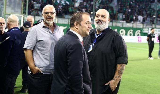 Ένταση στη Λεωφόρο: «Αρπάχτηκαν» Τζαβέλλας- Καραπαπάς thumb