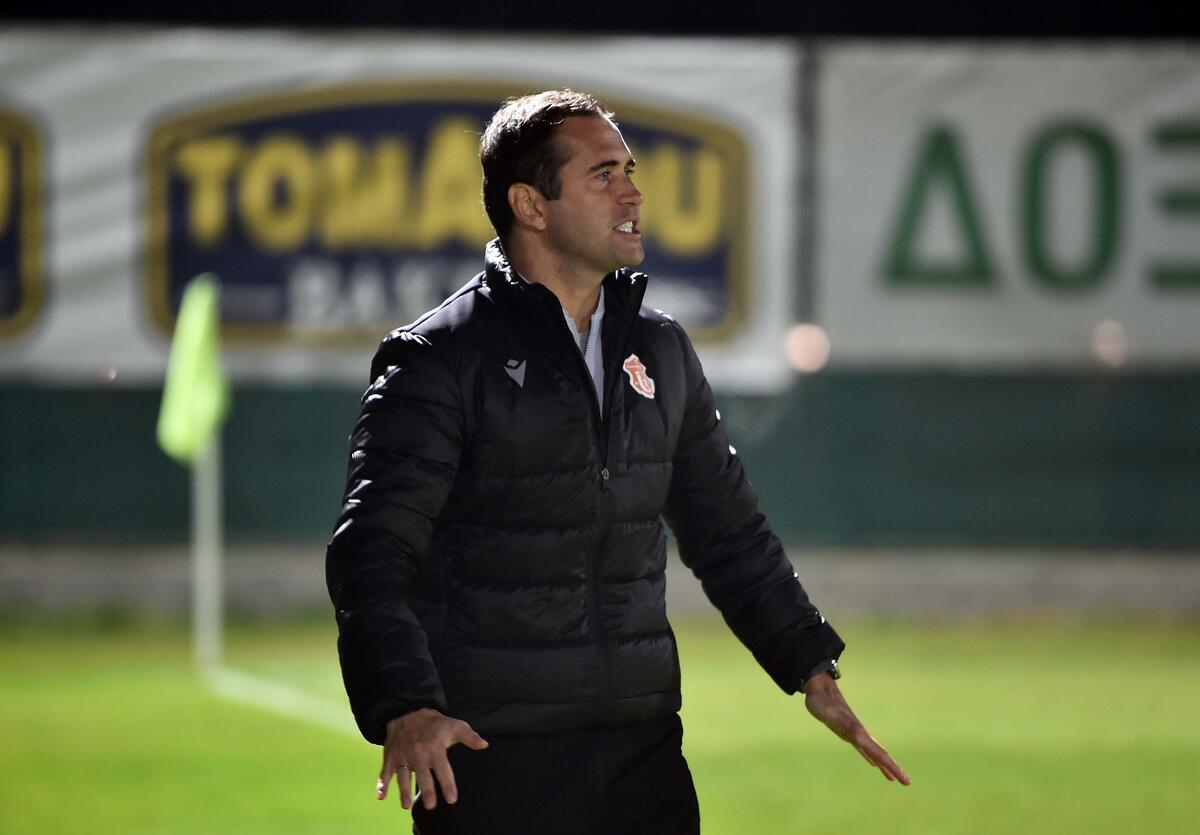 «Αντί να κάνει τη δουλειά του, πήγαινε για ψάρεμα, είναι αστείο» thumb
