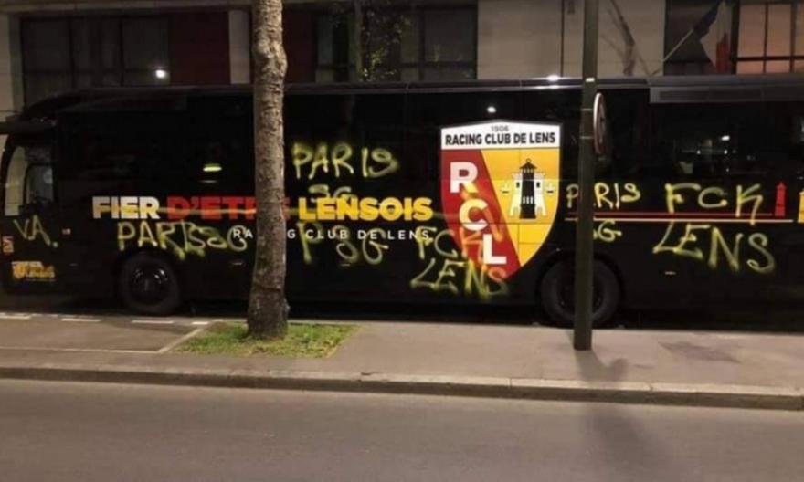 Οπαδοί της Παρί… βανδάλισαν το πούλμαν της Λανς! (pics) thumb