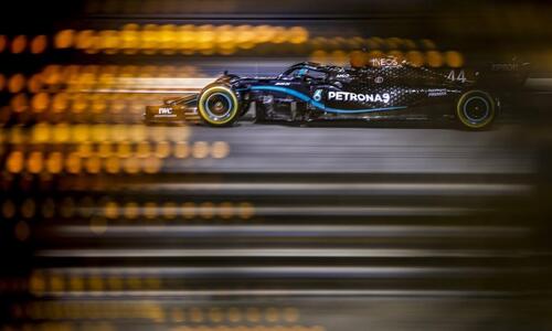 F1: Νικητής στην κόλαση του Μπαχρέιν ο Λιούις Χάμιλτον thumb
