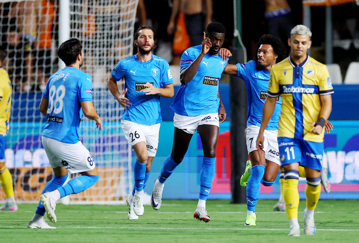ΑΠΟΕΛ-Πάφος 0-1: Απόδραση με «χρυσοκέφαλο» Λούκασεν! thumb