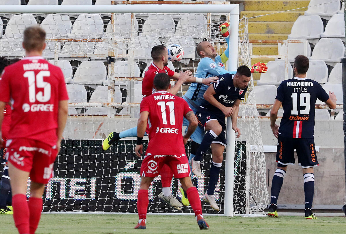 Ερώτημα του Λούφτνερ στην UEFA και... το VAR (pic) thumb