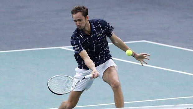 Paris Masters: Μεντβέντεφ και Ζβέρεφ για τον τίτλο thumb