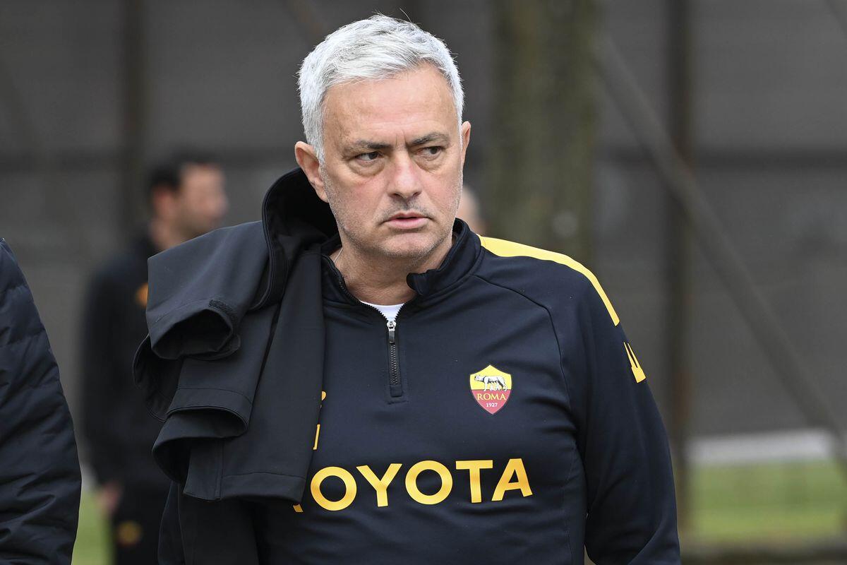 Μουρίνιο: «Μόνο οι μεγάλες ομάδες είναι ικανές για συνεχόμενους ευρωπαϊκούς τελικούς» thumb