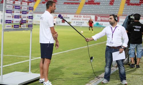 Κρατώντας αποστάσεις… thumb