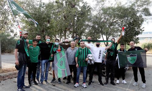 Πλάνα Sportime: Στο γήπεδο με πορεία οι φίλοι του Ολυμπιακού (video) thumb
