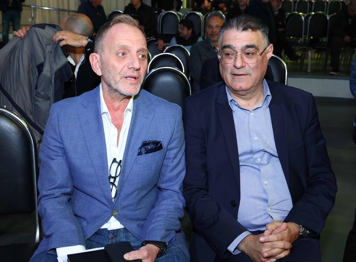 Τοποθέτηση Φωτίου: Τόσα χρήματα χρειάζεται ο ΑΠΟΕΛ μέχρι τέλος Μαΐου thumb