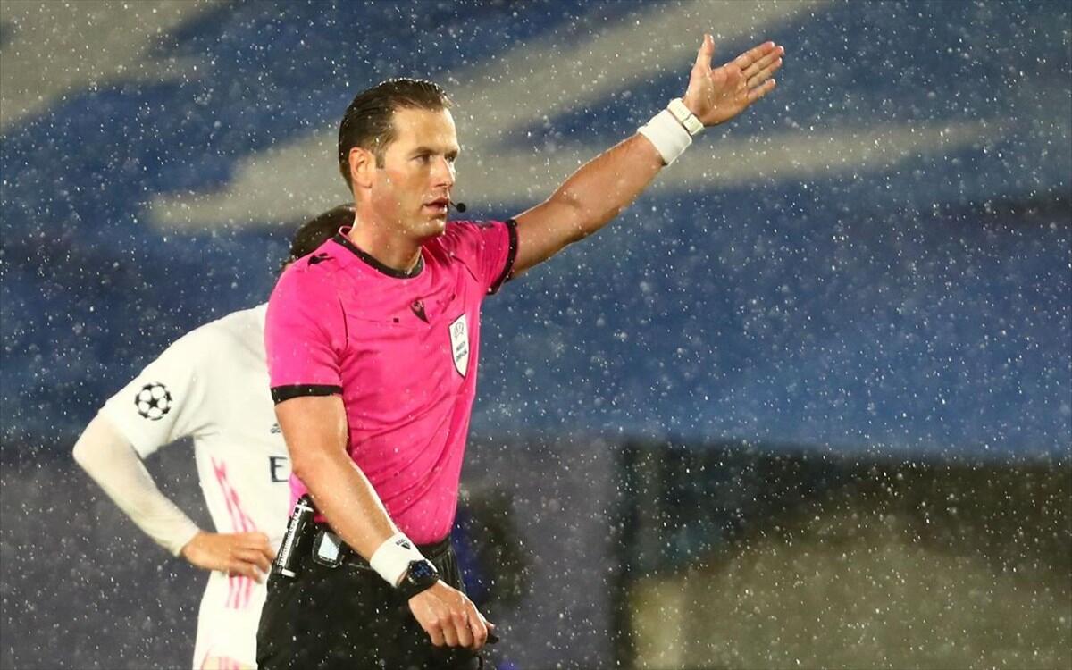 Ντάνι Μακέλι, ο διαιτητής στον τελικό Κυπέλλου thumb