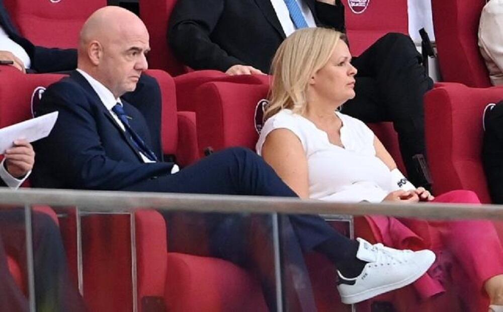 Η Υπουργός Εσωτερικών της Γερμανίας προκάλεσε... αμηχανία στον Ινφαντίνο (pics-vid) thumb