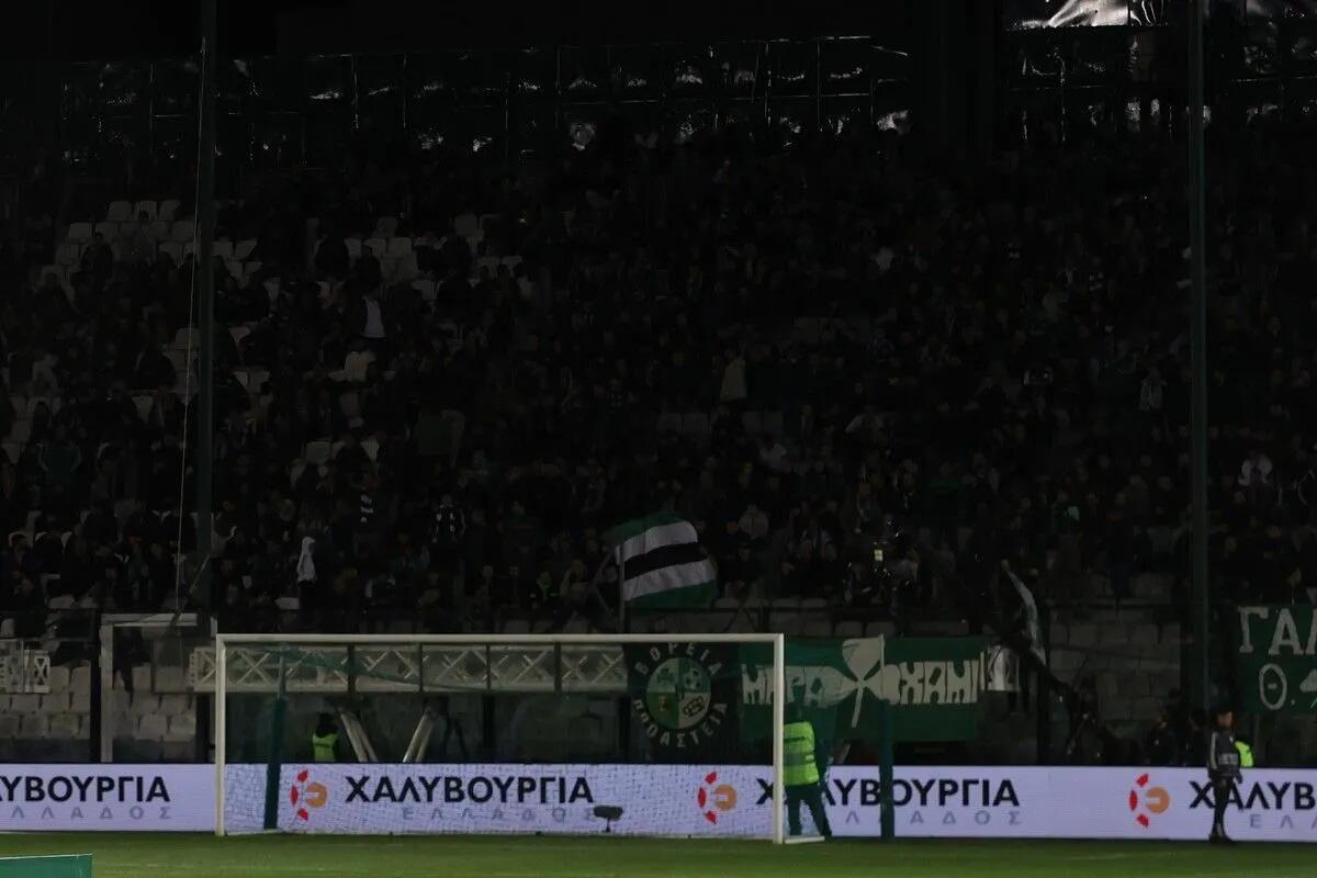 Έντονες αποδοκιμασίες μετά το τέλος του αγώνα από τους φίλους του Παναθηναϊκού thumb